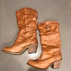 Never worn gammbble cowboy boots